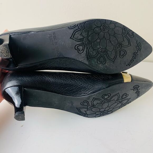 Brighton Black Leather Pointed Toe Pumps Kitten Heels Gold Trim Size 7.5 - Picture 5 of 15
